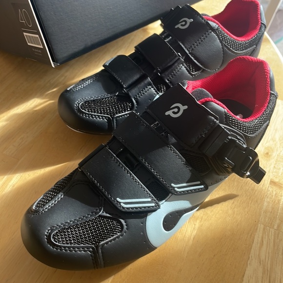 Peloton Cycling Shoes, size 40, women 9, men 7 - Picture 3 of 5